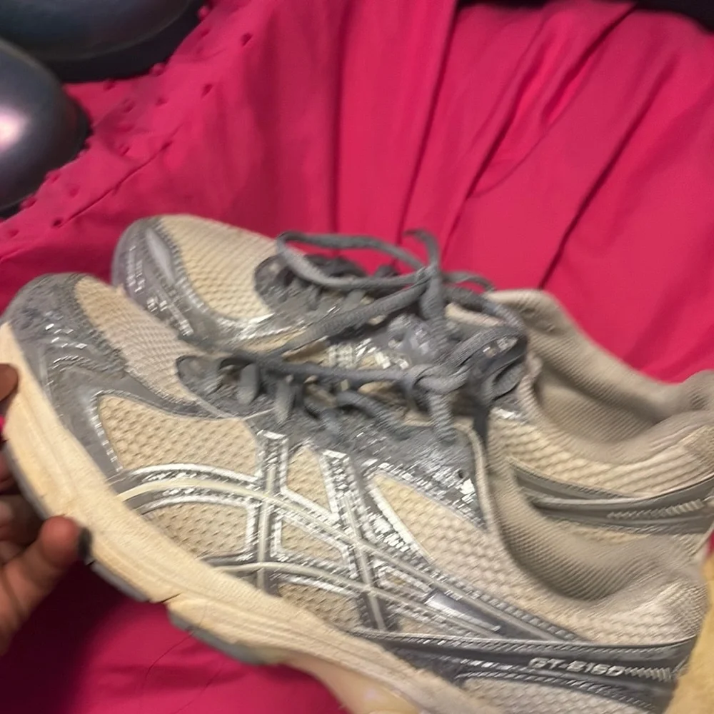 ASICS Women's Running Shoes - Gray and Cream - Picture 2 of 2